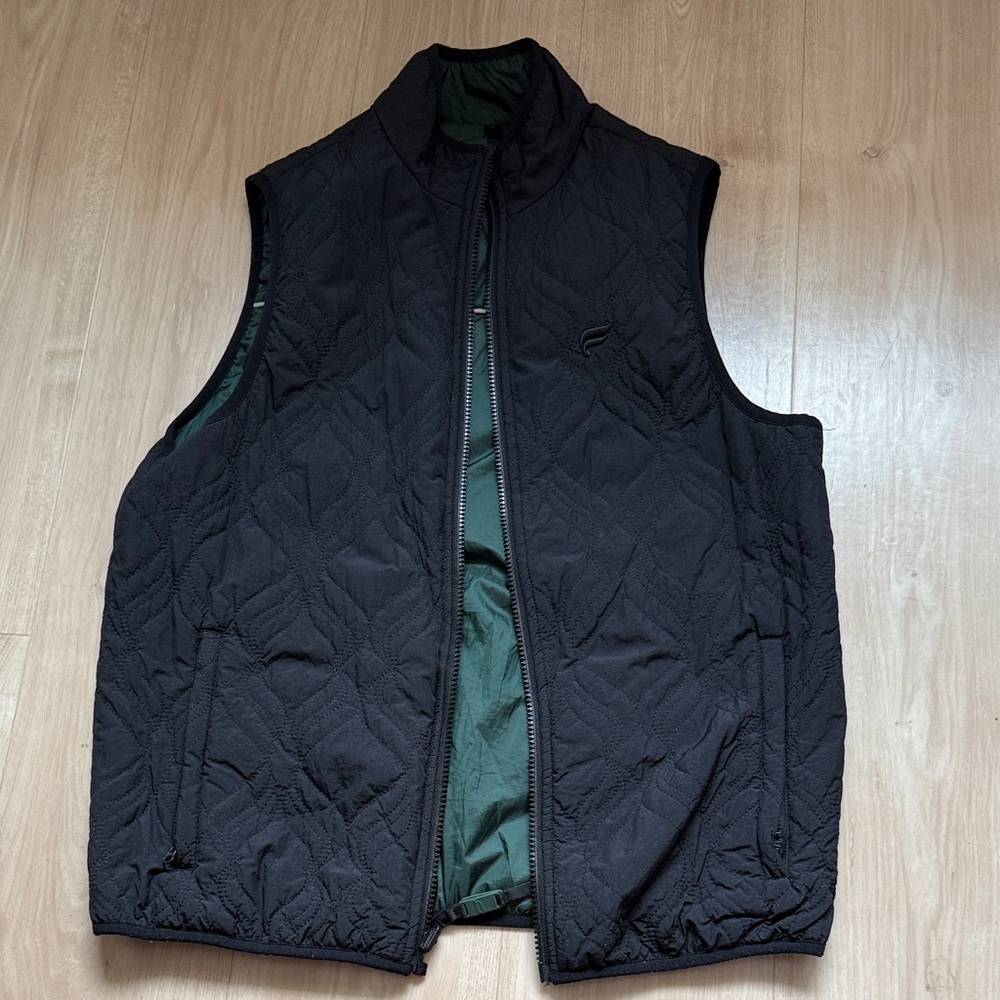 Fabletics reversible Black Quilted Vest